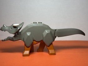 LEGO Adventurers Dinosaur Triceratops 5955-1 All Terrain Trapper  2000