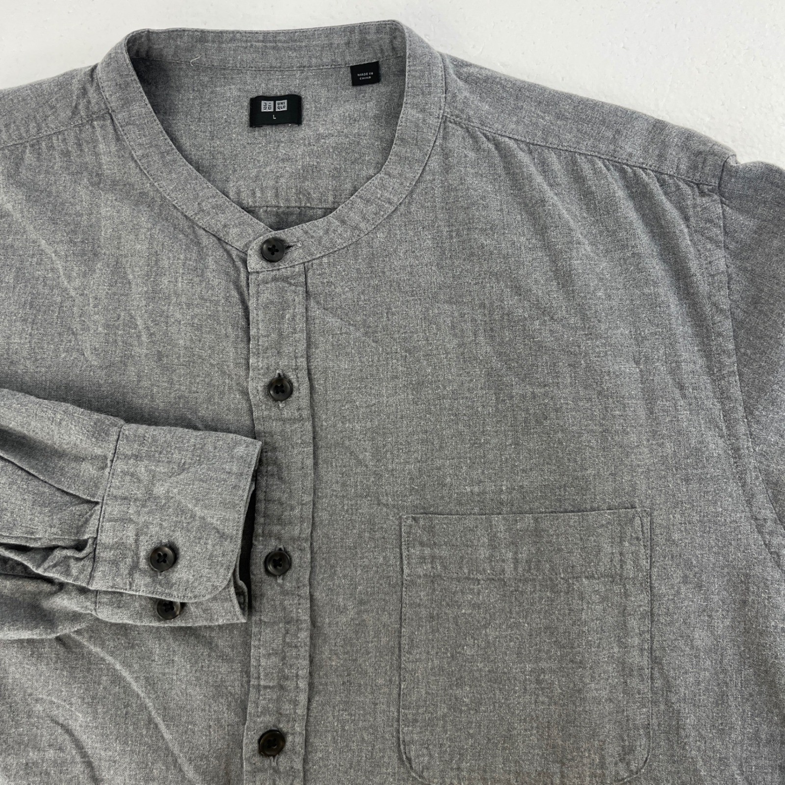 Uniqlo Band Collar Shirt Long Sleeve Button Up Mens Gray Size L Casual