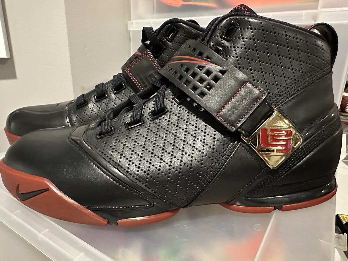 Size 11.5 - Nike Zoom LeBron 5 Black Varsity Crimson 317253 -001