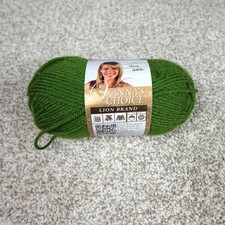 Lion Brand Vanna's Choice Acrylic Yarn Kelly Green 172 Medium 4 Worsted 3.5 oz