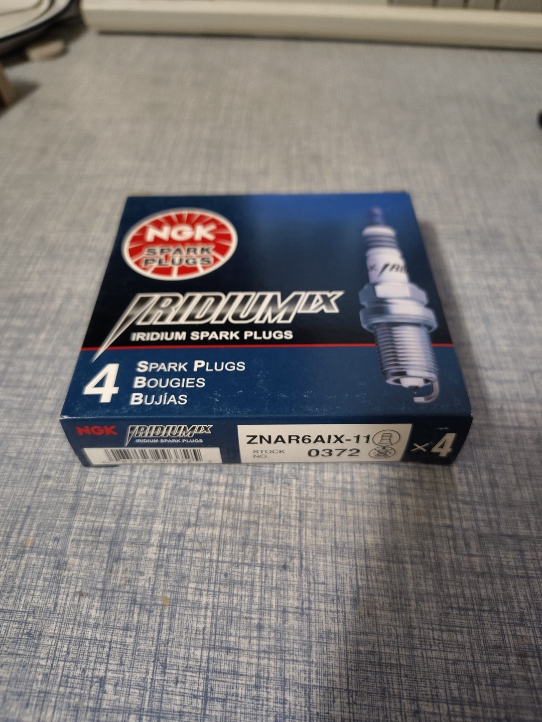 Genuine NGK 372, Iridium IX, Spark Plug, Set of 4, ZNAR6AIX-11 0372 OEM
