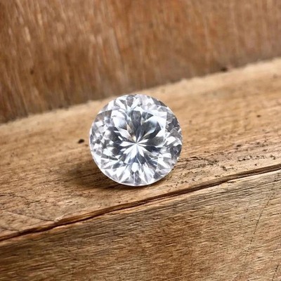 9.5 CT Natural Ceylon White Sapphire Certified Flawless Round Cut Gemstone