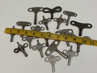Vintage Clockmakers Lot Wind Up Mechanical Mechanism Clock Keys Brass