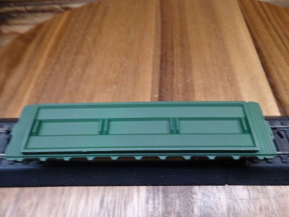 Tyco HO Scale 41' Western Maryland 2475 Model Railroad Flat / Skid / Pipe Car - Image 2 of 4