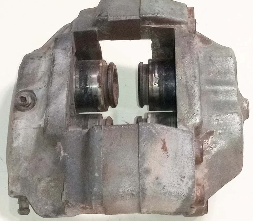 Pinza de freno Ferrari Testarossa_288_lado derecho trasero_125765_123319_136599_CORE Foto 4 de 4