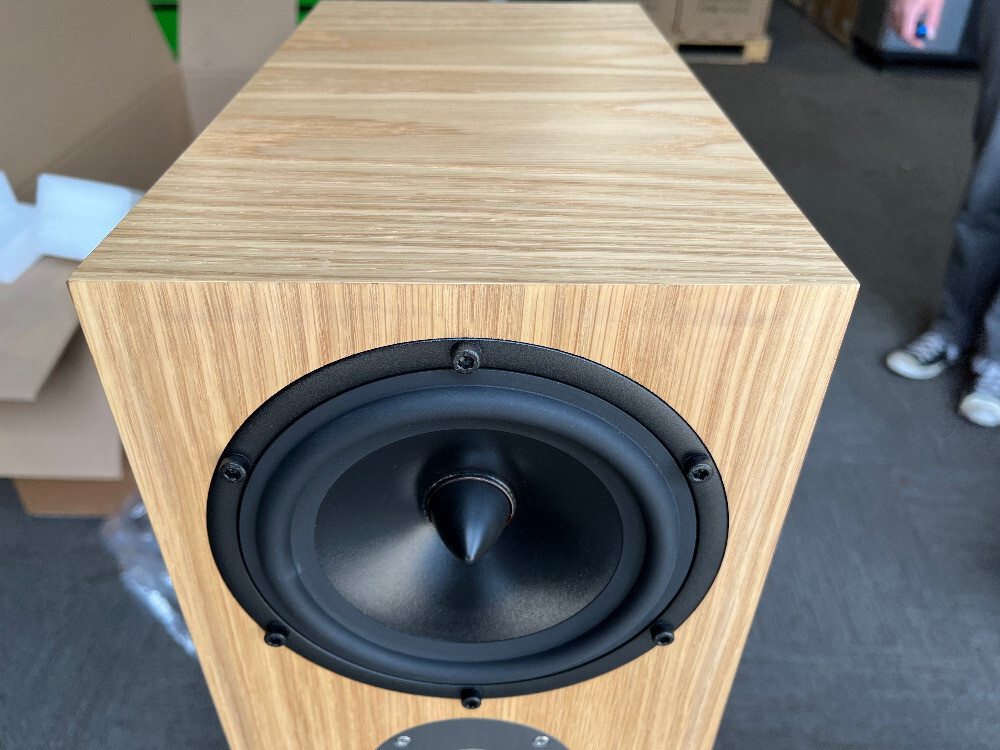 Spendor D9.2 Floor standing Loudspeaker Pair B Stock | eBay