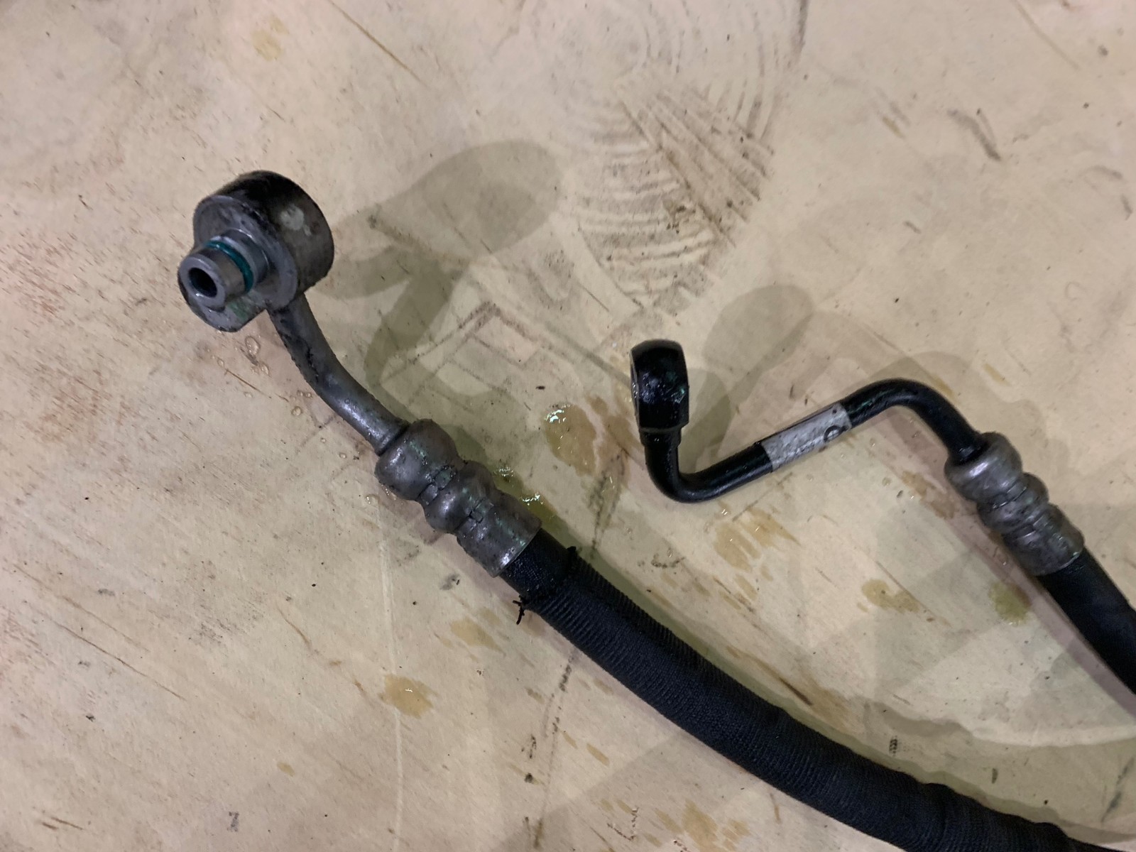 BMW 20072014 E70 X5 POWER STEERING RACK AND PINION PRESSURE OIL LINE