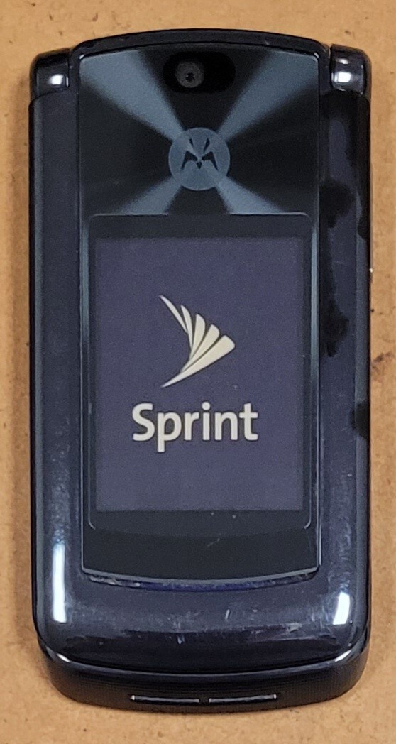 Motorola RAZR2 V9m - Blue and Black ( Sprint ) Very Rare Cellular