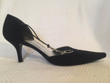 Stuart Weitzman Splendor Black Pointy Elastic T Strap Rhinestone Heel Womens 8N