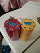 Poker chips Family Guy Red/Blue Yellow/Blue 25 In Each Packet Still Sealed New