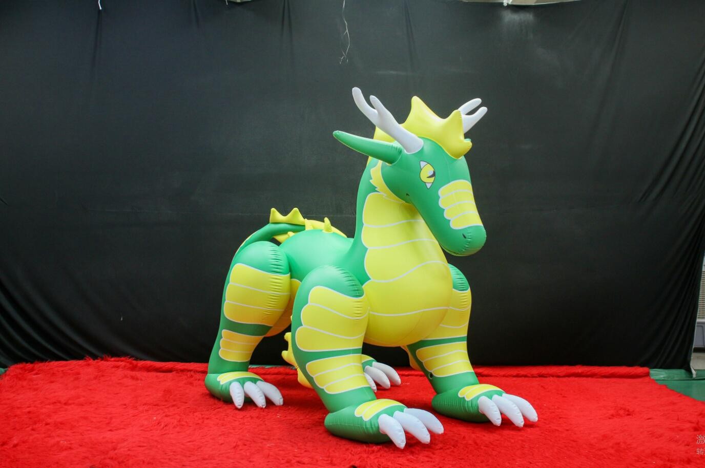 Dragon China 2m Lang Cartoon Aufblasbares Spielzeug Pool Parteiraum Garten Dekor