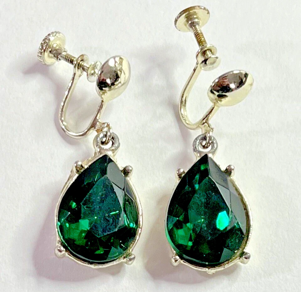 Update 154+ emerald green costume earrings best esthdonghoadian