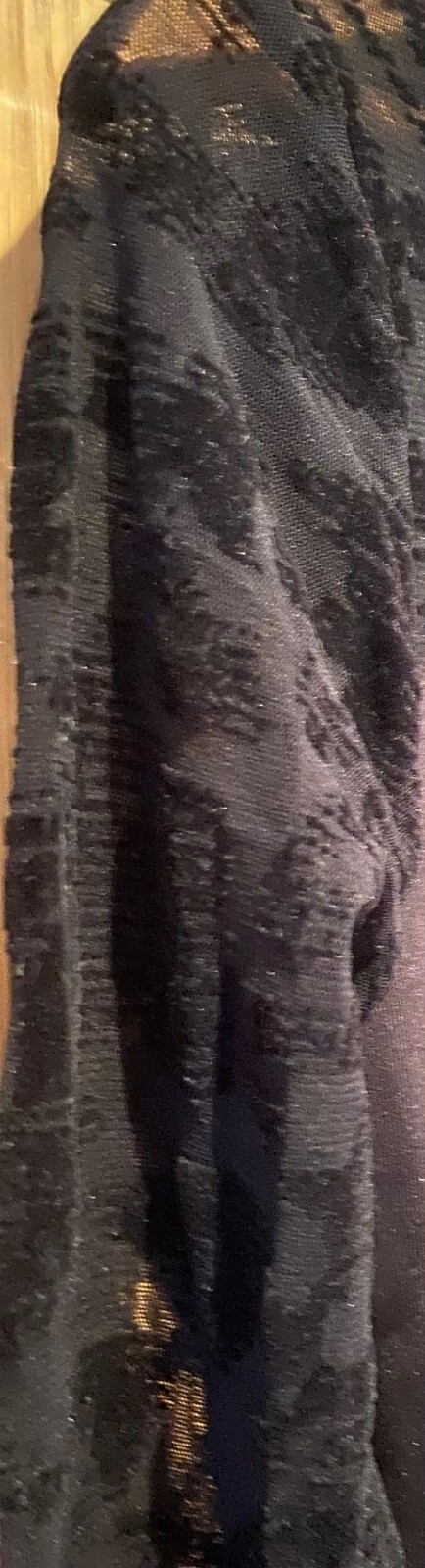 Picture 2 of 4