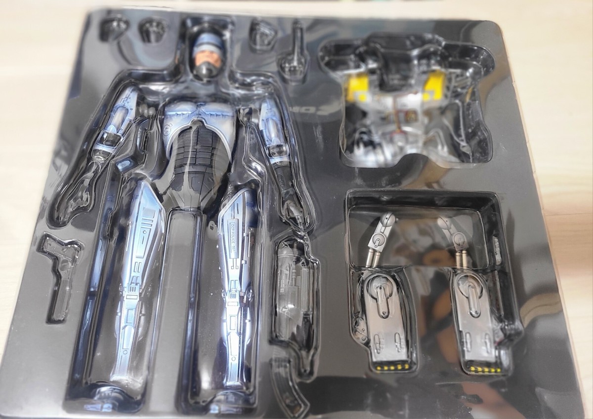 RoboCop 3 フライトパックつき MMS32 未開封 1/6 Robocop 3: Robocop with Flight Pack Hot Toys MMS32 | eBay