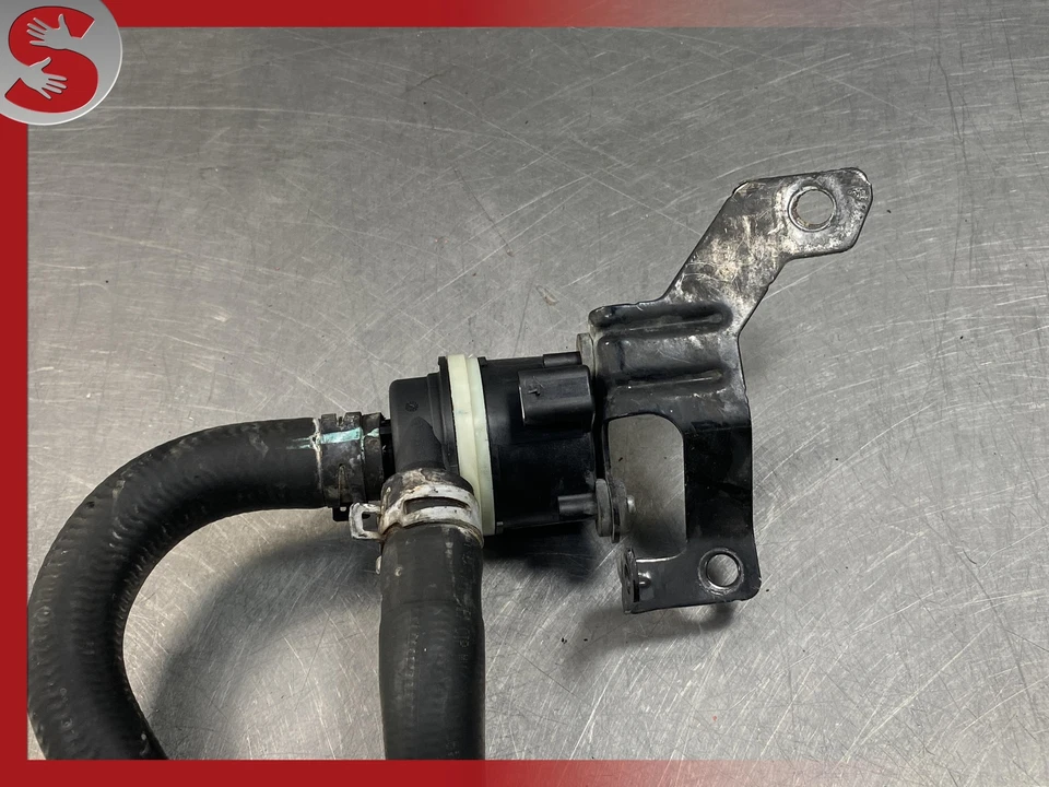 16-19 Cadillac ATS CTS 2.0L Motor BOMBA DE AGUA AUXILIAR CON MANGUERAS OEM Foto 3 de 4