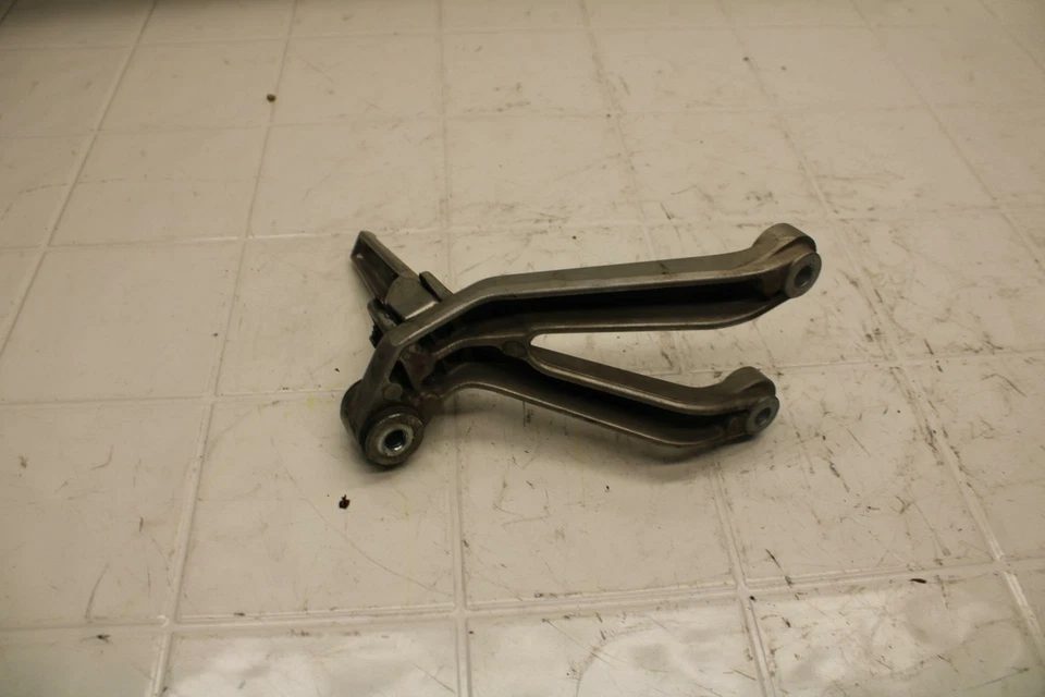 01-06 HONDA CBR600F4I CLAVIJA TRASERA DERECHA PASAJERO BB314b Foto 3 de 3