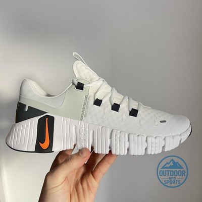 Nike Free Metcon 5 Herren - UK 8 bis 11 - Weiß/Grau (DV3949-101)