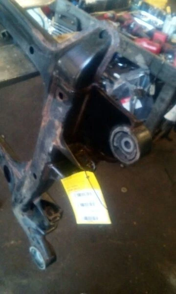 Crossmember/K-Frame Front Fits 04-17 TOUAREG 309843 - Imagem 2 de 4