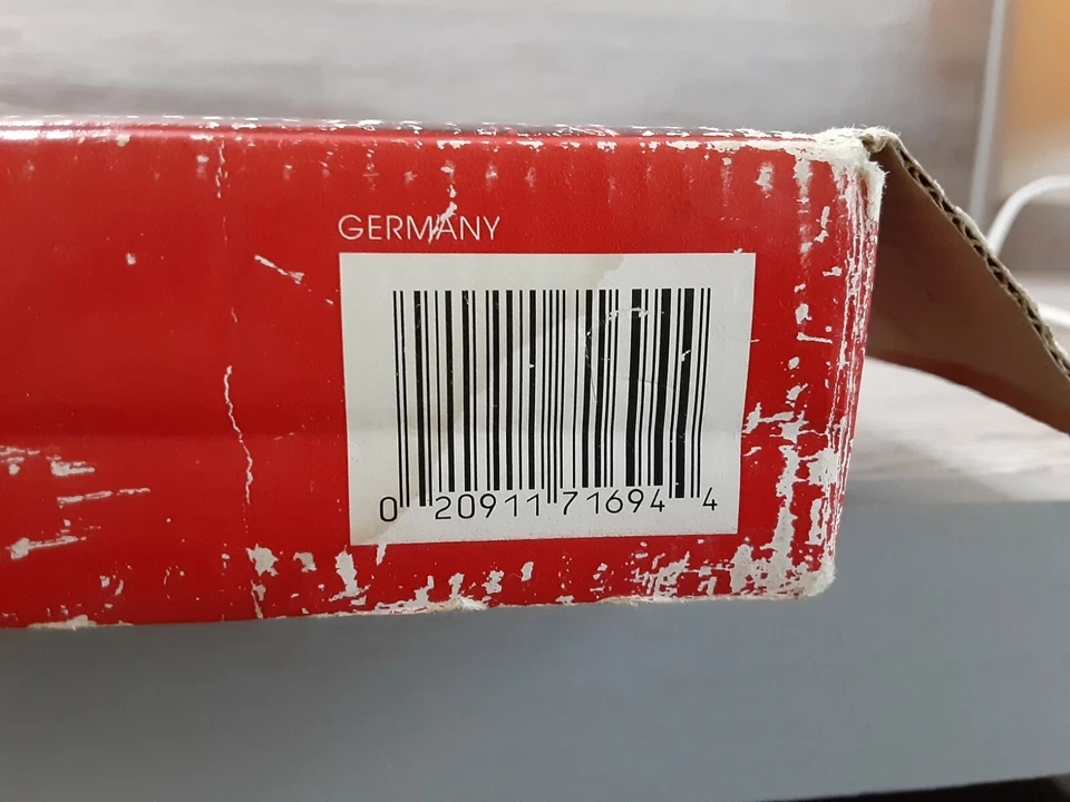 Mikasa Santa 圆形 15 英寸玻璃拼盘带盒 — 第 2/4 张图片