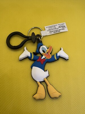 Disney Donald Duck Keychain !!