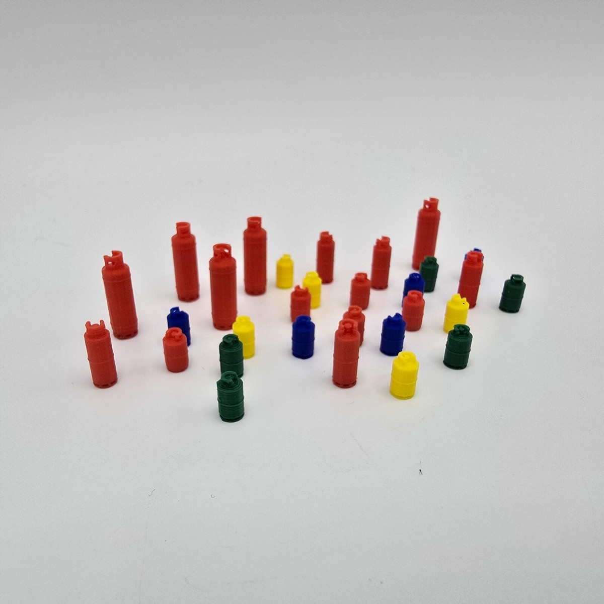 00 Gauge 1/76 Scale Gas Cage and 6 Gas Bottles 3D Printed in Resin | UK 00 Gauge 1/76 Scale Gas Cage and 6 Gas Bottles 3D Printed in Resin | UK