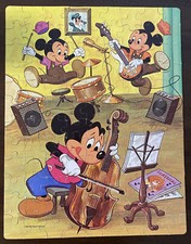 Walt Disney’s Mickey Mouse Puzzle 100 Large Pieces Golden Vintage 1983 14” x 18”