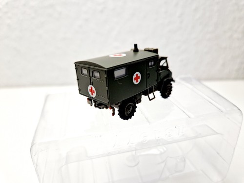 Märklin H0 4MFOR 18711 Unimog Krankenwagen Rotkreuz NEUWERTIG OVP - Picture 3 of 6