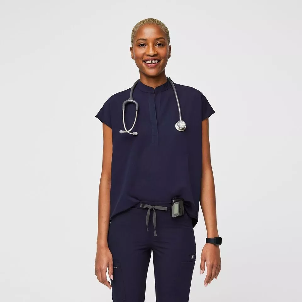 Figs Rafaela two pockets mandarin collar Scrub Top women s Sz Xl