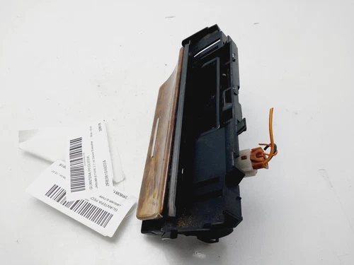 2R838104822A Cenicero para JAGUAR S-TYPE 2.7 V6 Diesel Executive 2005 8621293 - Imagen 3 de 10