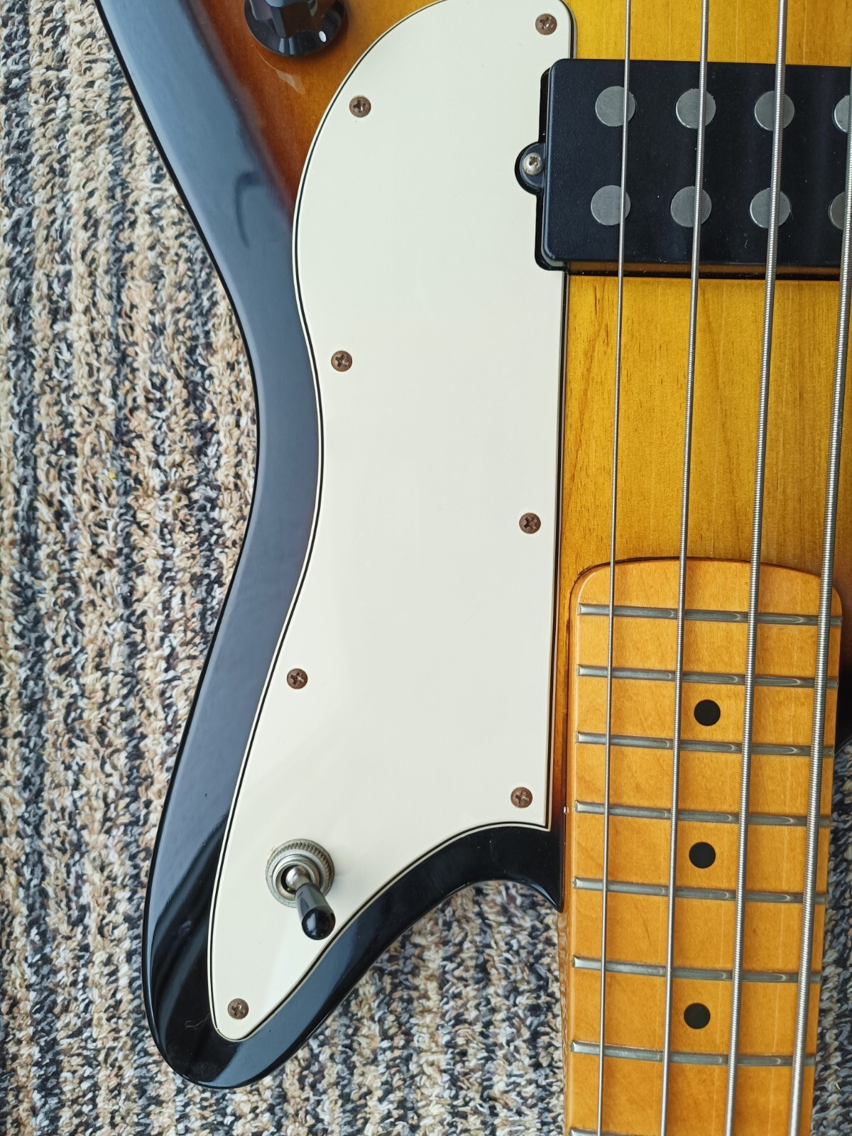 fender pawn shop series reverse jaguar bass