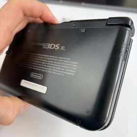 Nintendo 3DS XL Handheld Console SPR-001 Black US Model Charger Stylus