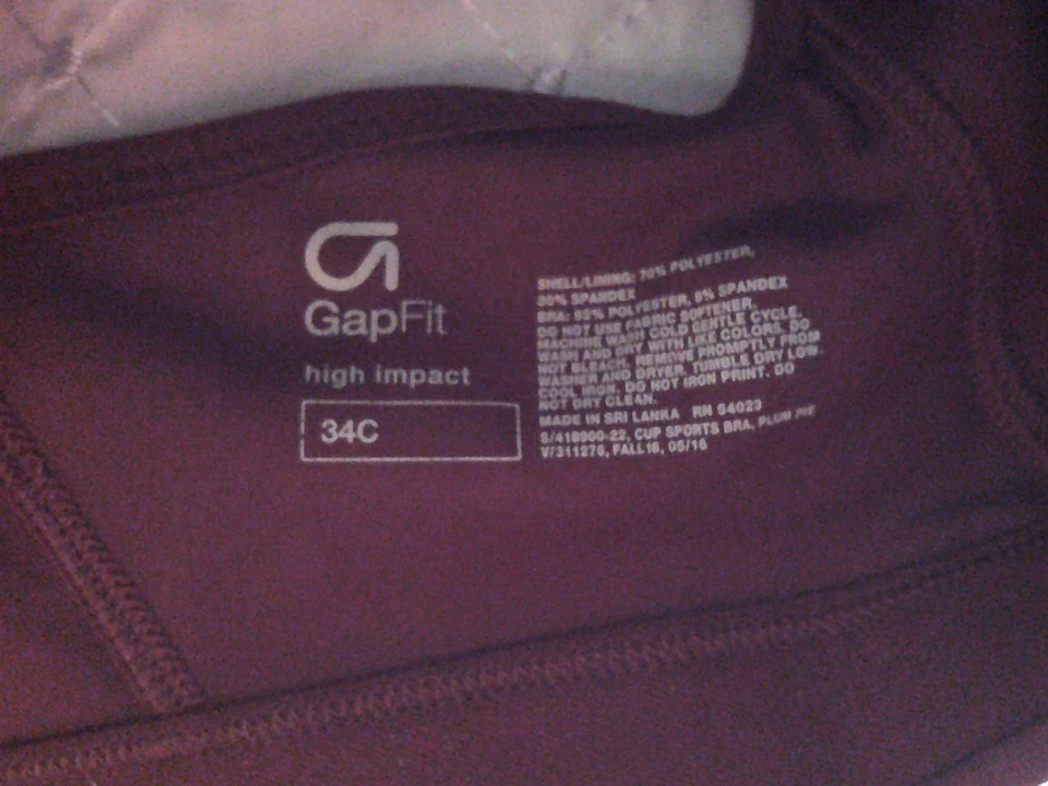 sujetador deportivo gap fit uk 34C euro 70C francia 85C buen soporte Foto 4 de 4
