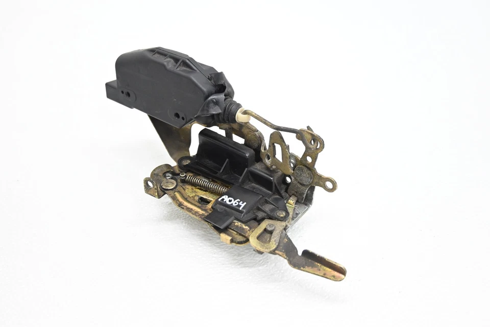 ⭐ 82-88 Bmw E28 Serie 5 Delantero Izquierdo Exterior Cerradura Puerta Pestillo Actuador Unidad Fabricante Original Foto 2 de 4