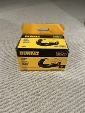 GENUINE OEM DeWalt DCB205 5AH 20 Volt MAX Lithium Ion Battery - NIB