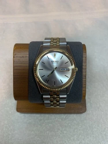 Vintage Seiko 7n43-8111 Day-Date Watch Excellent Condition Works
