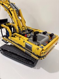 LEGO TECHNIC: Motorized Excavator (8043) - COMPLETE BUILD, Missing Remotes