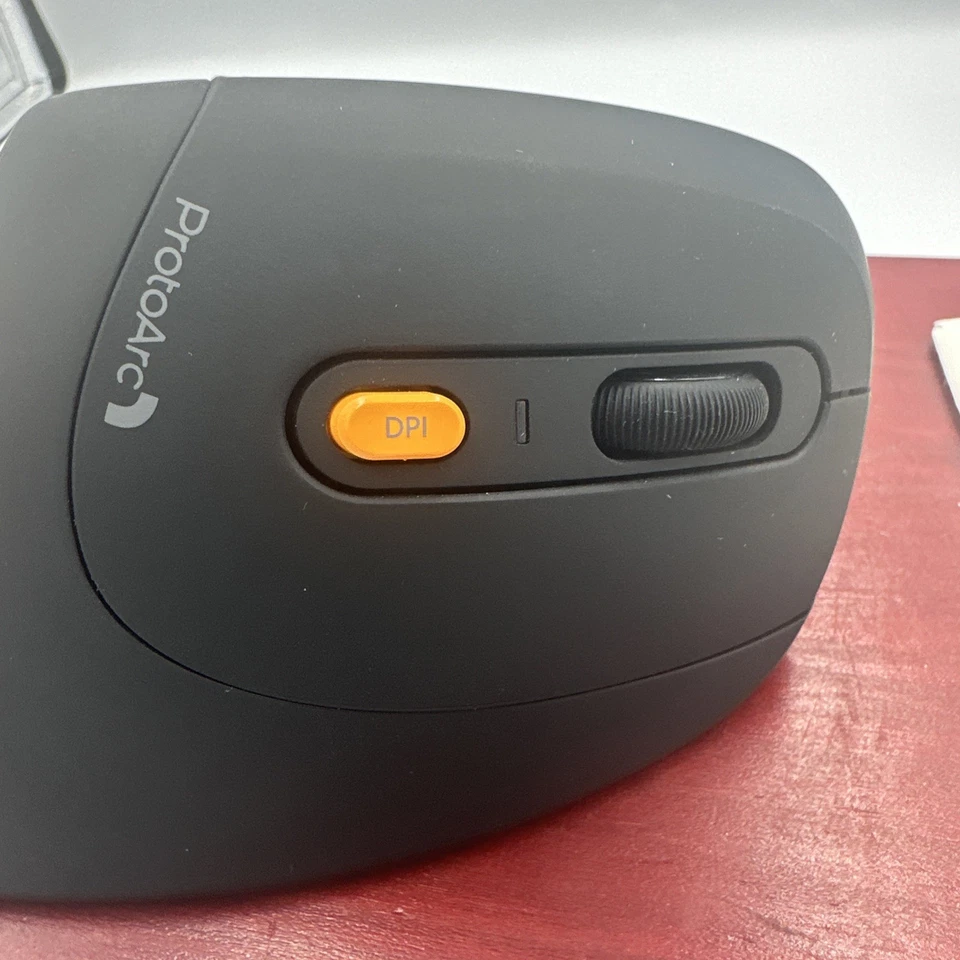 ProtoArc Bluetooth Ergonomic Vertical Mouse EM11 NL Wireless USB-C Rechargeable - Image 2 of 4
