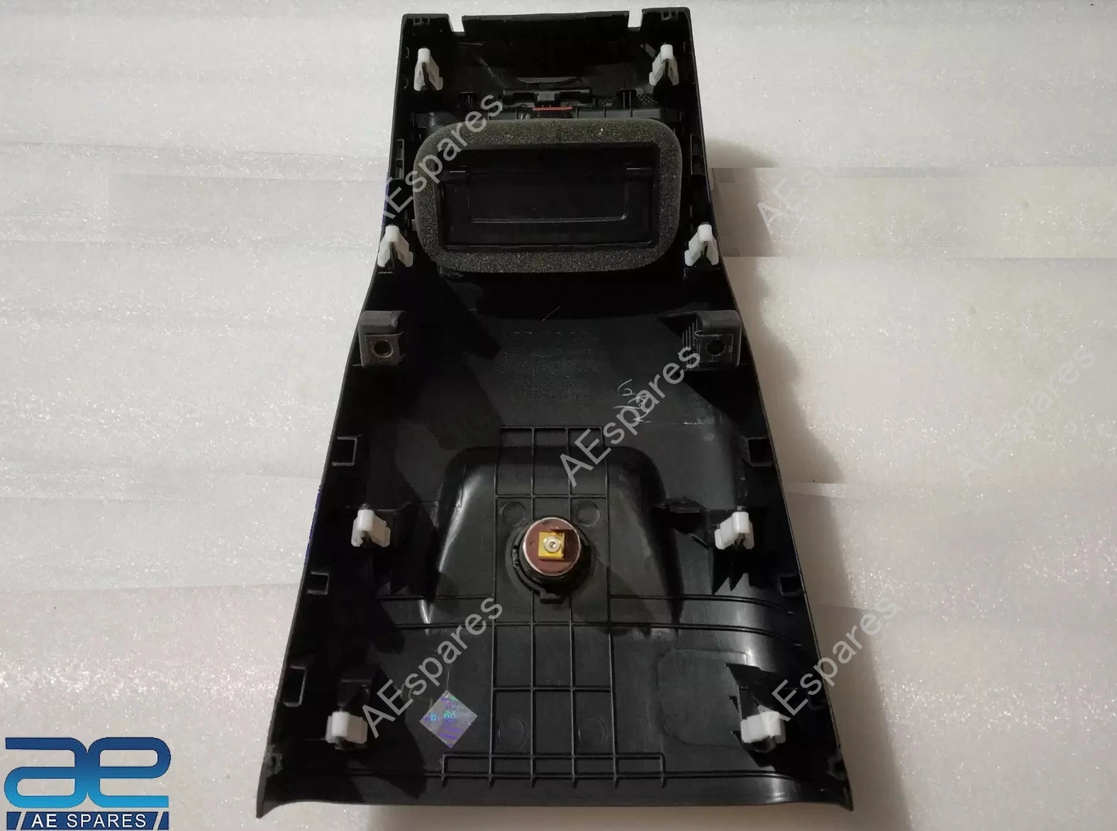 Rear Interior Console Air Vent For Hyundai Creta 2015-2018 84670A0800TRY view 2