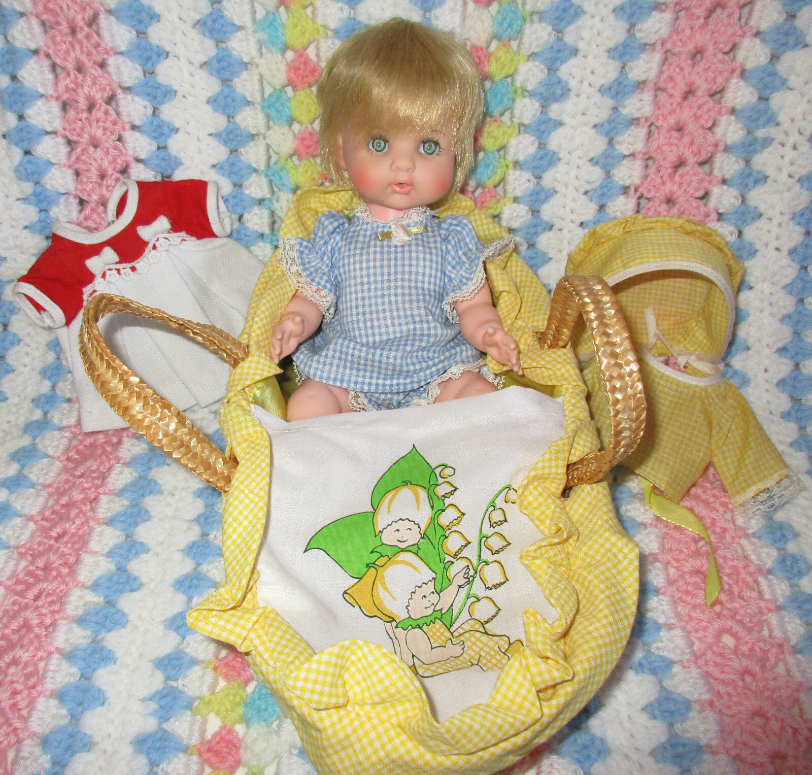 Vintage 1960's Deluxe Reading 10 1/2" Tiny Baby Magic Doll w/ Carrier