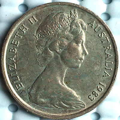 1983 Old Coin Collectible Money Queen ELIZABETH II England UK 