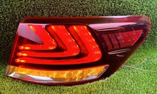 Feu arrière Lexus LS