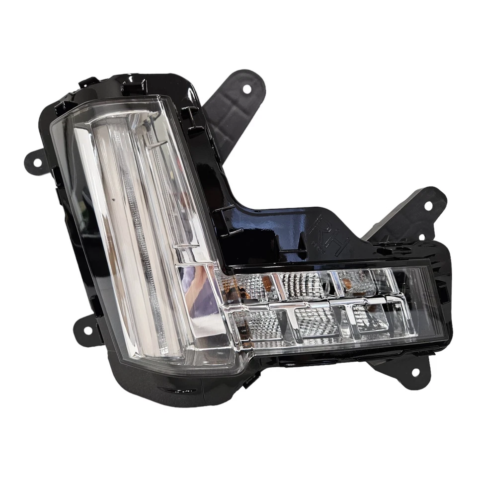 For 2015-2020 Cadillac Escalade Right LED Turn Signal Light w/o Crash Alert RH - Image 2 of 4