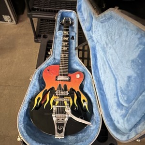 Epiphone エピフォン Wildkat Natural Flame　美品 Epiphone Wildkat Koa with Bigsby - Natural | Sweetwater