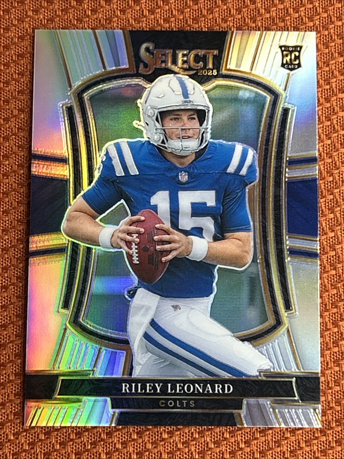 2025 Panini Select - Premier Level Riley Leonard #133 Silver Prizm (RC)