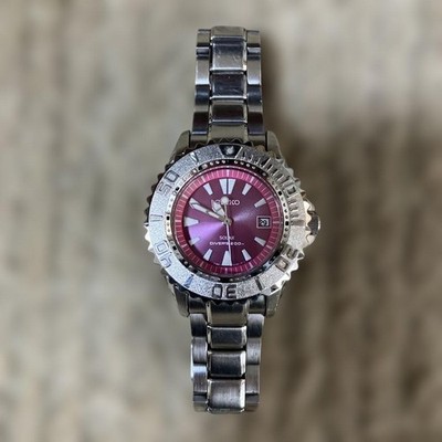 SEIKO Solar Divers 200m ピンク腕時計 Seiko Solar Diver Watch 200m Pink Dial Unisex Japan Made wrist