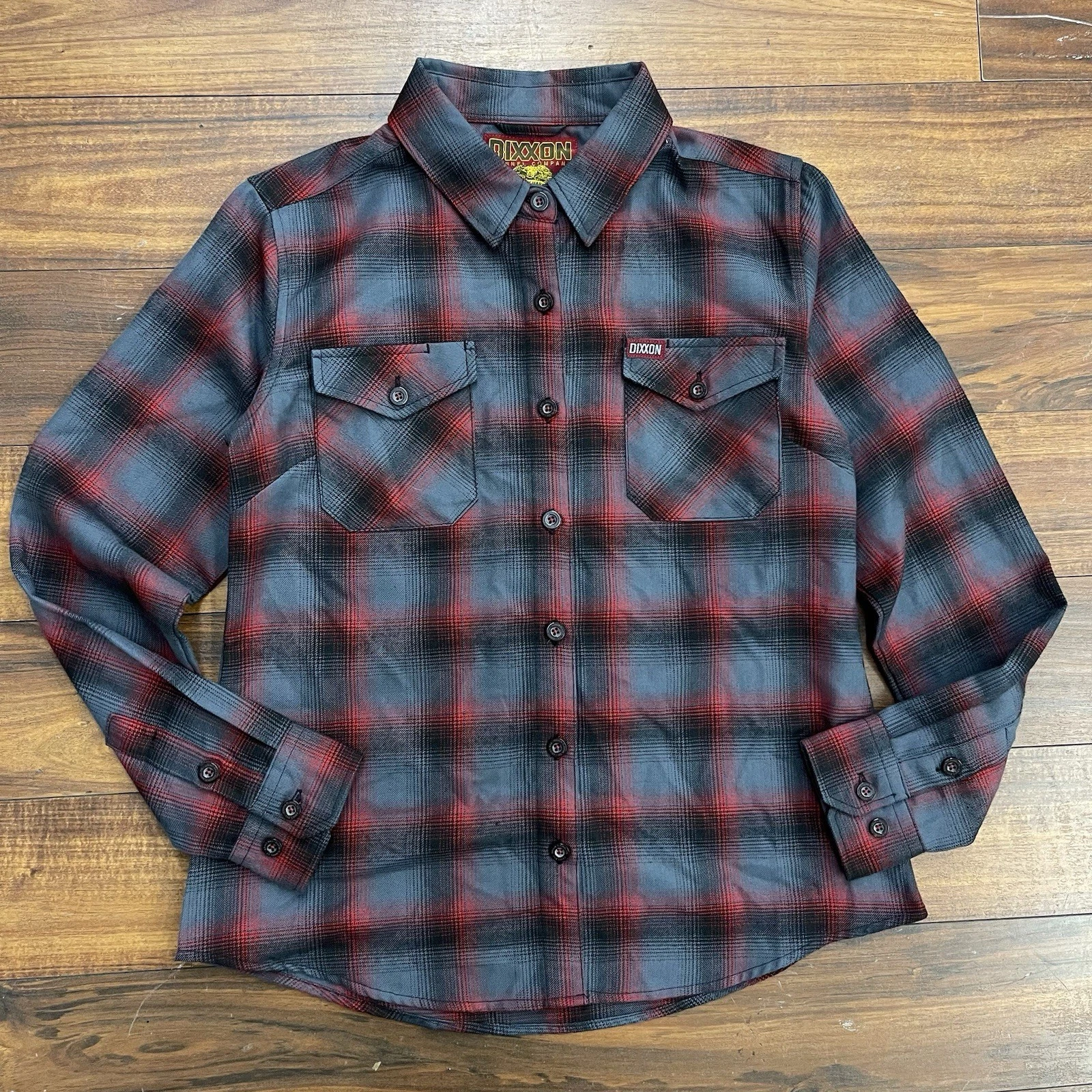 Dixxon Flannels Women M The Chief Red Grey Plaid Flannel Button Up Outdoor Shirt
Opens in a new wind