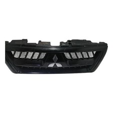 2004 MITSUBISHI SHOGUN PININ MK1 96-08 FRONT BUMPER GRILLE IN BLACK