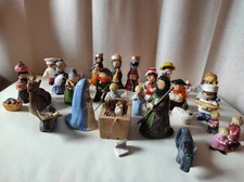 Magnifique Crèche De Noël En Terre Cuite 28 Personnages Incroyables