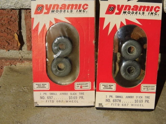 Dynamic Models Inc 2 комплекта шин для трассовых автомоделей большие гладкие шины новые из старых запасов No 679 редкая находка - Изображение 3 из 3