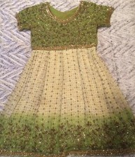 Vtg Womens Size 8 Short Sleeve Empire Waist V Neck Hand Beaded Ombré Green Dress
